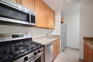 330 E 33rd St, New York City, NY 10016 - Photo 8