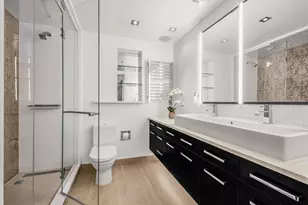 167 Perry St, New York, NY 10014 - Photo 10