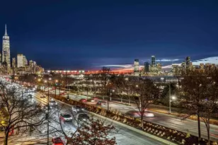 167 Perry St, New York, NY 10014 - Photo 2