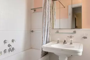 1105 Park Ave, New York City, NY 10128 - Photo 10