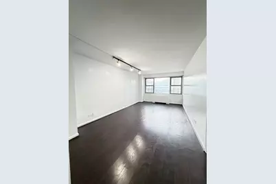 85-15 Main Street #2R, New York City, NY 11435 - Photo 10