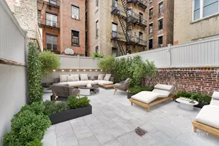 259 W 90th St, New York City, NY 10024 - Photo 2