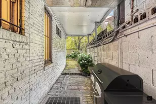 233 E 31st St, New York City, NY 10016 - Photo 4