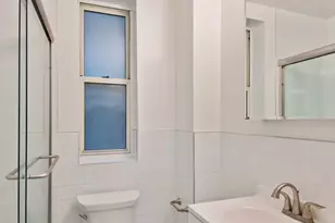 309 W 57th St, New York, NY 10019 - Photo 4