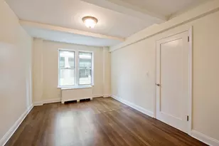 309 W 57th St, New York, NY 10019 - Photo 2