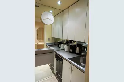 111 E 56th Street #409, New York, NY 10022 - Photo 2