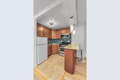 321 E 48th Street #7B, New York City, NY 10017 - Photo 8