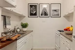 333 E 79th St, New York City, NY 10075 - Photo 4