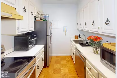 137 E 36th Street #17J, New York City, NY 10016 - Photo 4