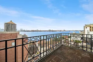 366 W 11th St, New York City, NY 10014 - Photo 12