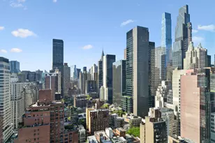 250 E 53rd St, New York City, NY 10022 - Photo 6