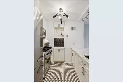 275 Greenwich Street #11D, New York City, NY 10007 - Photo 6