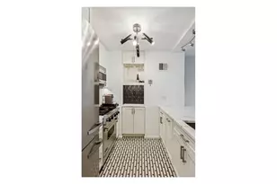 275 Greenwich St, New York City, NY 10007 - Photo 6
