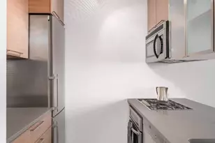 300 E 85th St, New York City, NY 10028 - Photo 6