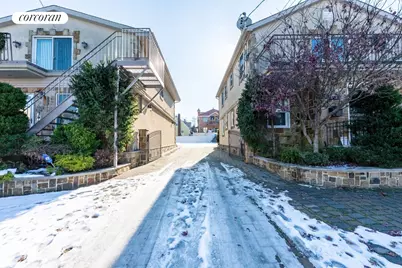 162-12-16 77th Road, New York City, NY 11366 - Photo 2