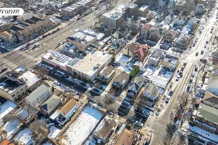 162-12-16 77th Rd, New York City, NY 11366 - Photo 18