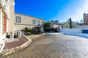 162-12-20 77th Rd, New York City, NY 11366 - Photo 10