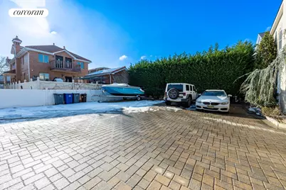 162-12-20 77th Road, New York City, NY 11366 - Photo 12