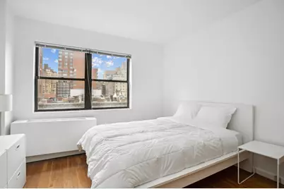 186 W 80th Street #6D, New York City, NY 10024 - Photo 4