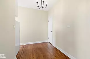 140 E 95th St, New York City, NY 10128 - Photo 8