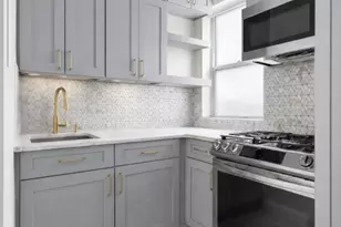 434 E 58th St, New York City, NY 10022 - Photo 4