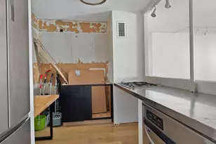 90 Gold St, New York City, NY 10038 - Photo 6