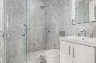 200 E 69th St, New York City, NY 10021 - Photo 20