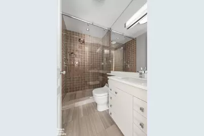 200 E 69th Street #47, New York City, NY 10021 - Photo 18