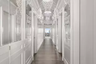 200 E 69th St, New York, NY 10021 - Photo 8