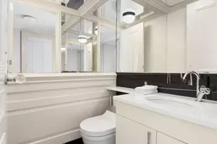 200 E 69th St, New York, NY 10021 - Photo 16