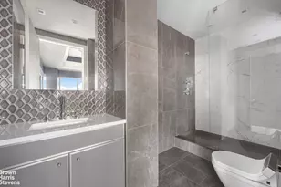 200 E 69th St, New York City, NY 10021 - Photo 8