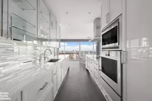 200 E 69th St, New York City, NY 10021 - Photo 4