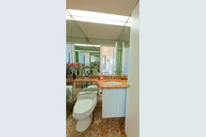 188 E 64th Street #2006, New York, NY 10065 - Photo 6