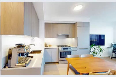 3 Court Square #4205, New York City, NY 11101 - Photo 1