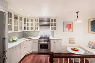 57 E 75th St, New York City, NY 10021 - Photo 2