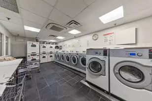 250 E 40th St, New York City, NY 10016 - Photo 22