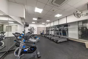 250 E 40th St, New York City, NY 10016 - Photo 18