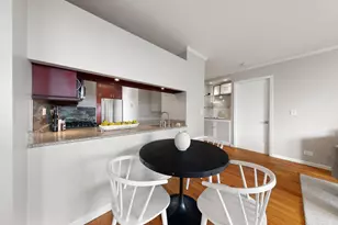 250 E 40th St, New York City, NY 10016 - Photo 8