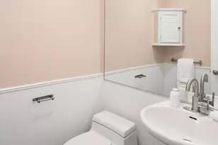 250 E 40th St, New York City, NY 10016 - Photo 12