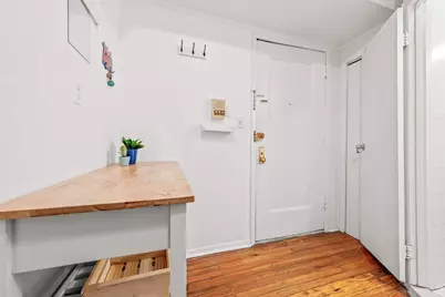 204 W 10th Street #7, New York, NY 10014 - Photo 10