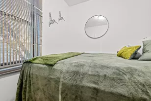 204 W 10th St, New York, NY 10014 - Photo 14