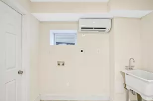 33 Hale Ave, New York City, NY 11208 - Photo 22