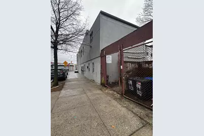 99-02 212th Street, New York City, NY 11429 - Photo 6