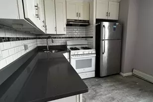 99-02 212th St, New York City, NY 11429 - Photo 14