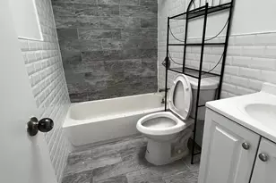 99-02 212th St, New York City, NY 11429 - Photo 16