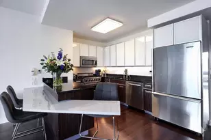 130 W 19th St, New York City, NY 10011 - Photo 2