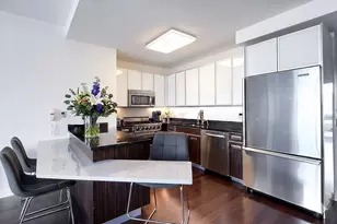 130 W 19th St, New York City, NY 10011 - Photo 2