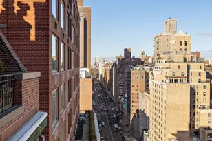 320 E 72nd St, New York City, NY 10021 - Photo 16