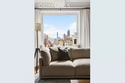 320 E 72nd Street #PHB, New York City, NY 10021 - Photo 2