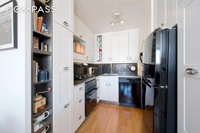 301 W 110th Street #7E, New York, NY 10026 - Photo 2